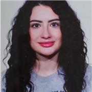 Graduada en Derecho apta para los cursos comprendidos entre infantil y bachillerato.